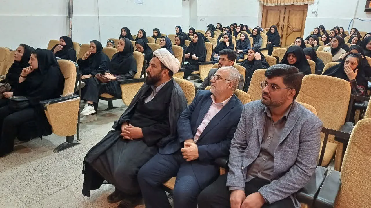 برگزاری‌ دوره‌آموزشی‌ شیوه‌های‌‌‌انس‌کودکان‌به‌نماز در چهارمحال‌وبختیاری‌ +گزارش‌تصویری