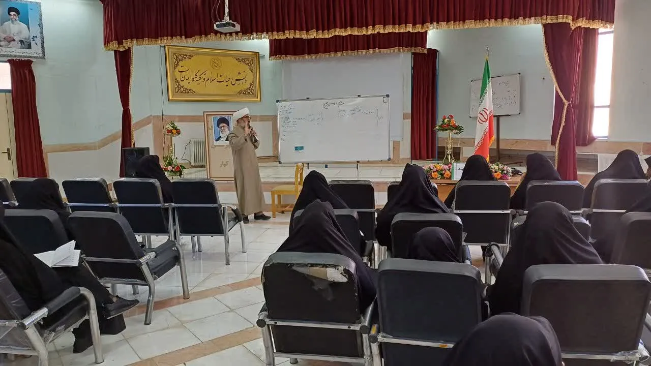 برگزاری‌ دوره‌آموزشی‌ شیوه‌های‌‌‌انس‌کودکان‌به‌نماز در چهارمحال‌وبختیاری‌ +گزارش‌تصویری