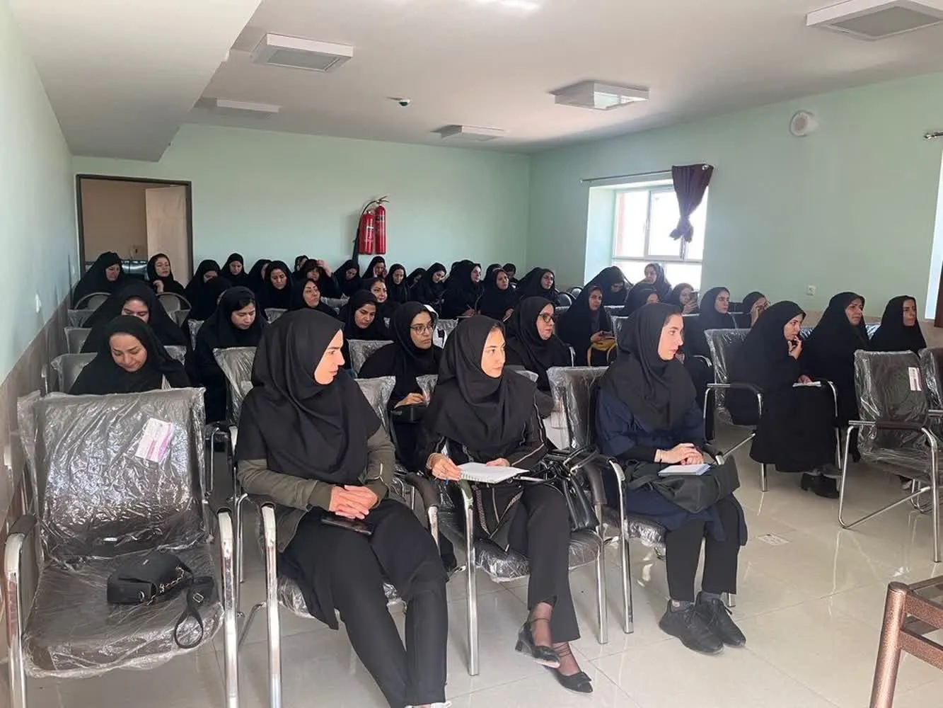 برگزاری‌ دوره‌آموزشی‌ شیوه‌های‌‌‌انس‌کودکان‌به‌نماز در چهارمحال‌وبختیاری‌ +گزارش‌تصویری