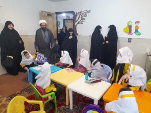 تأکید بر تربیت فرزندان در مسجد و نقش مادران در گسترش فرهنگ نماز