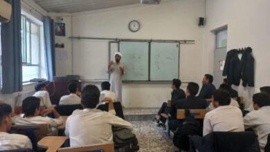 تبیین آداب، آثار و اسرار نماز برای دانشآموزان گرگانی