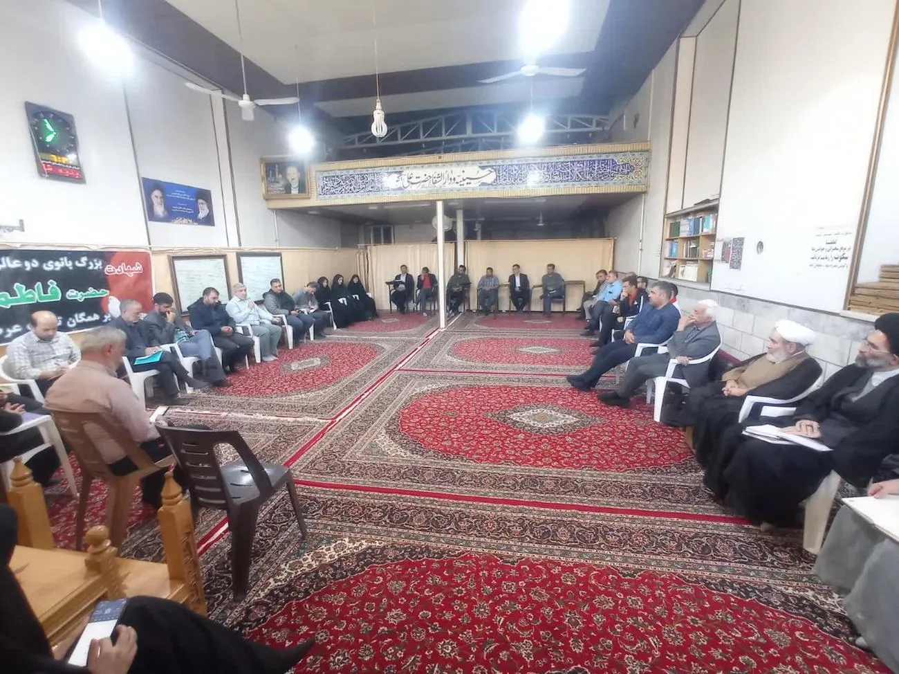 اولین گردهمایی رابطین نماز ادارات شهرستان کاشان در سال جاری برگزار شد
