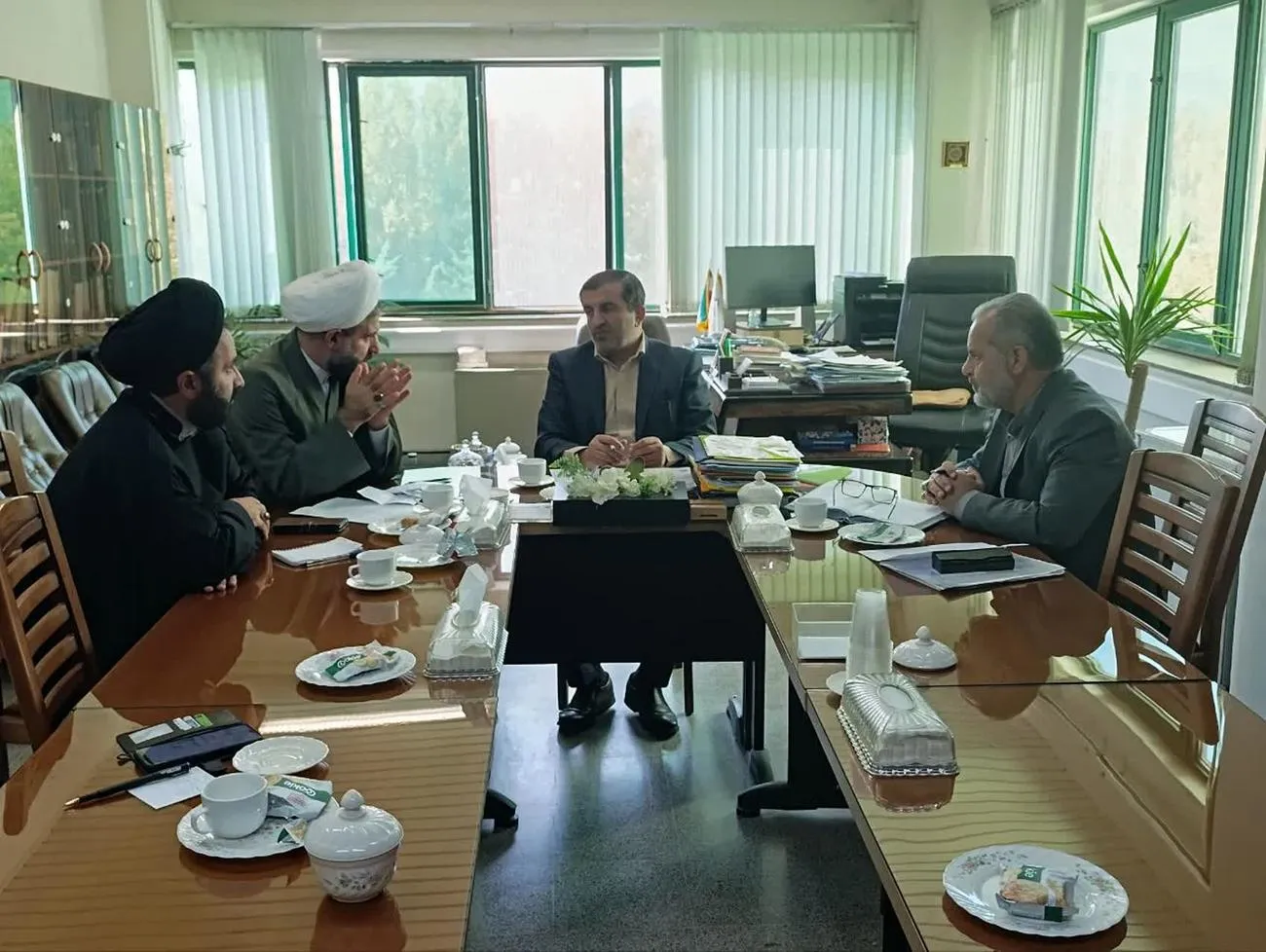 جلسه هماهنگی اجلاس استانی نماز در استان همدان برگزار شد