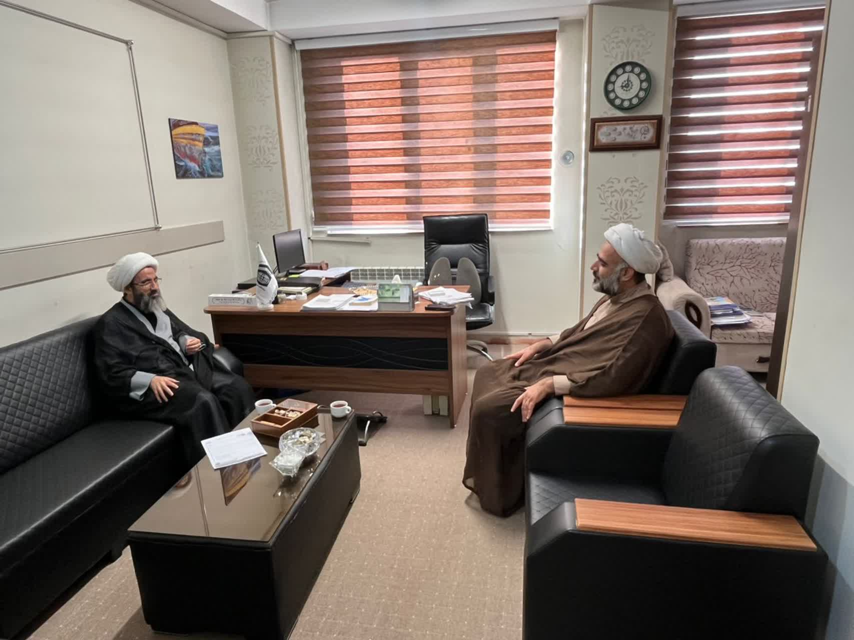 امام جمعه شهرستان نظرآباد با مدیر ستاد اقامه نماز استان البرز دیدار کرد