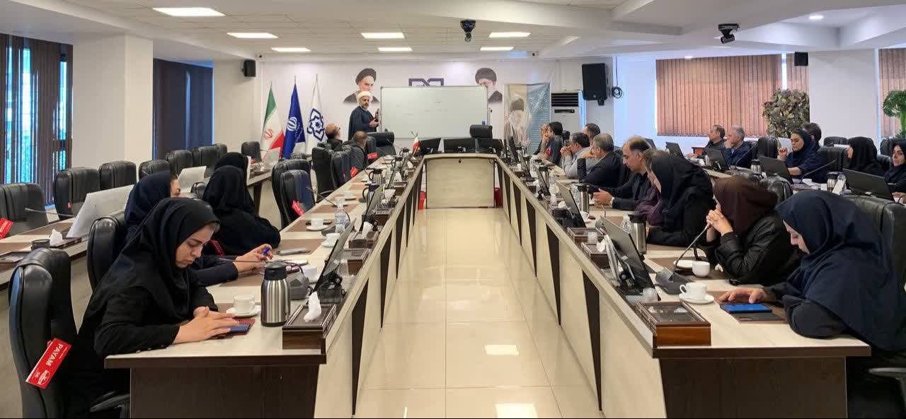 برگزاری دوره آموزشی نماز ویژه مدیران و کارکنان اداره کل بیمه سلامت استان البرز