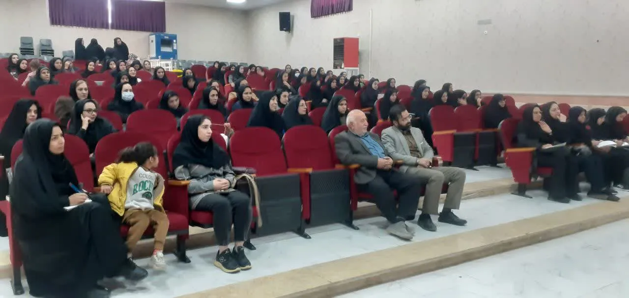 توانمندسازی معلمان شهرستان مبارکه اصفهان