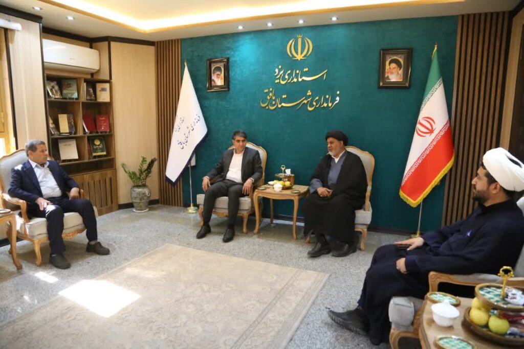 دیدار مدیر ستاد اقامه نماز بافق با فرماندار شهرستان بافق