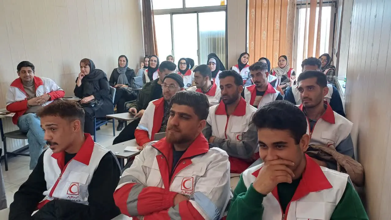 برگزاری 3 نشست تخصصی نماز ویژه گروه‌های موثر هلال احمر در چهارمحال‌وبختیاری
