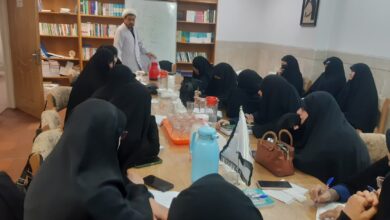 تبیین شیوههای تربیت دینی فرزندان در نشست امور بانوان ستاد اقامه نماز قم