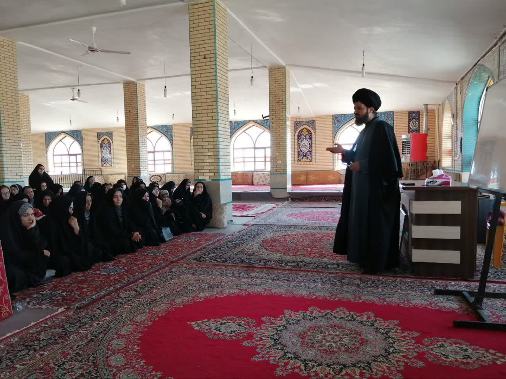 مدرسه ارشاد مشهد کاوه چادگان استان اصفهان