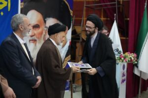 اجلاسیه استانی نماز لرستان با حضور سید احمد زرهانی و استاندار