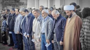 اقامه نماز باران در دامغان به امامت امامجمعه و با حضور گسترده مردم برگزار شد