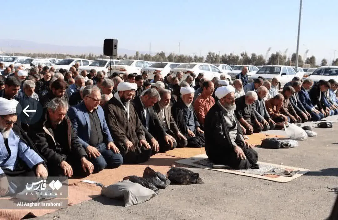 نماز باران به امامت نماینده ولیفقیه در سمنان برگزار شد
