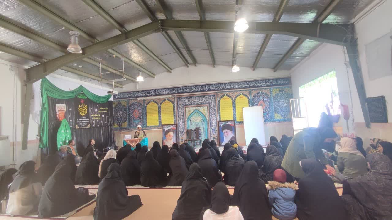 نشست تخصصی نماز ویژه اولیاء و مربیان در شهرستان سربیشه برگزار شد