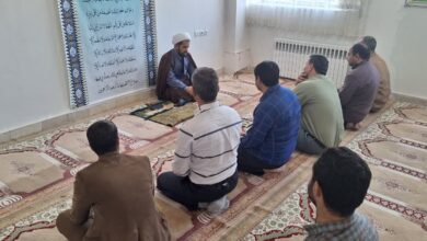 نشست تخصصی نماز ویژه پرسنل اداره ثبت احوال شهرستان قاین برگزار شد