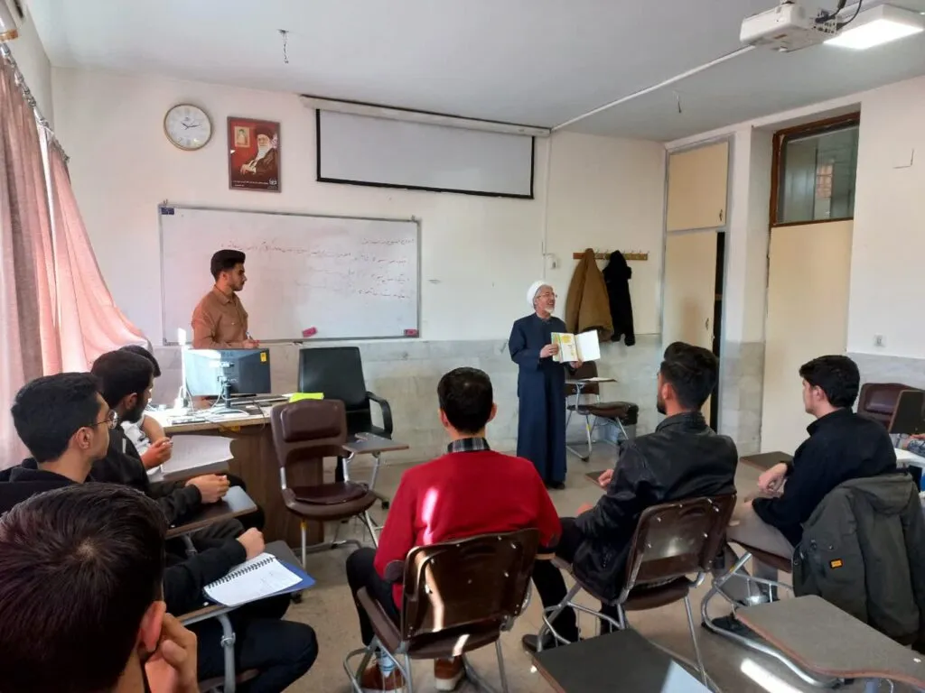دوره آموزشی و تربیتی معراج ویژه دانشجو معلمان دانشگاه فرهنگیان زنجان برگزار شد