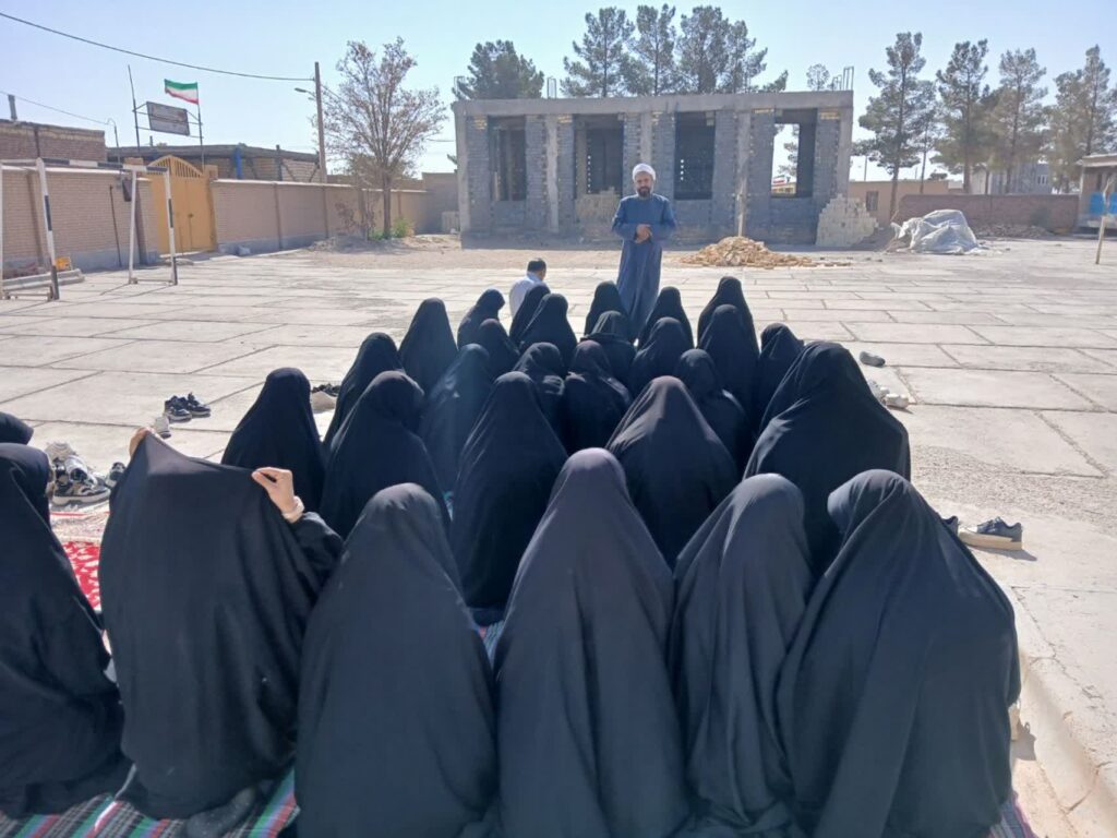 بازدید مدیر ستاد اقامه نماز ازنماز خانه در حال ساخت مدرسه شادروان طاهری روستای دوست آباد