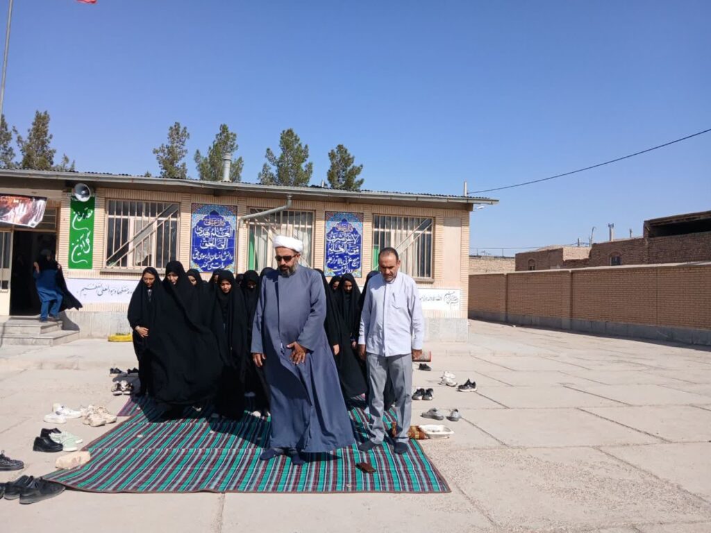 بازدید مدیر ستاد اقامه نماز ازنماز خانه در حال ساخت مدرسه شادروان طاهری روستای دوست آباد