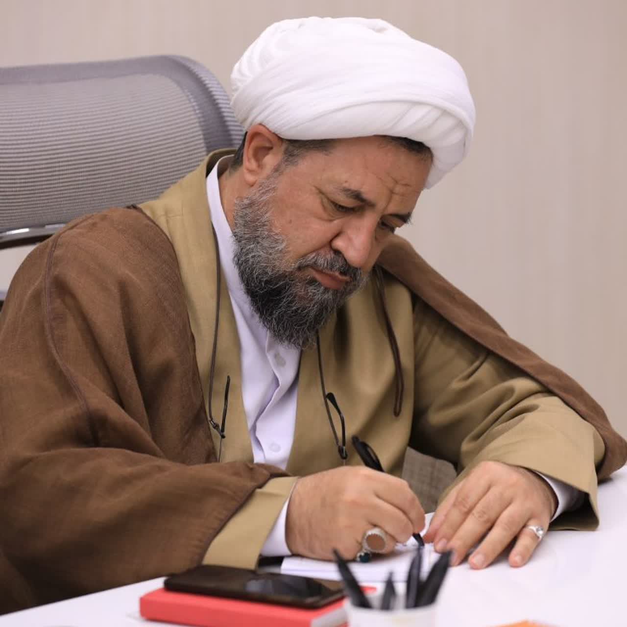 نقش نماز در آرامش روانی از منظر امام علی علیه السلام