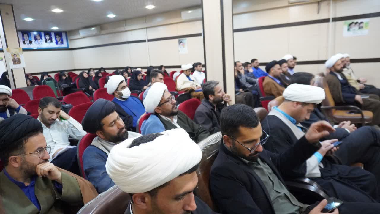 دوره مهارت افزایی امامان جماعات مداری در کهگیلویه برگزار شد