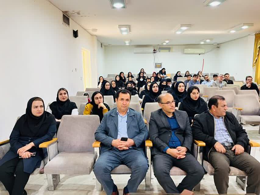 کنفرانس آموزشی و علمی احکام نماز در بیمارستان امام خمینی(ره) دهدشت برگزار شد