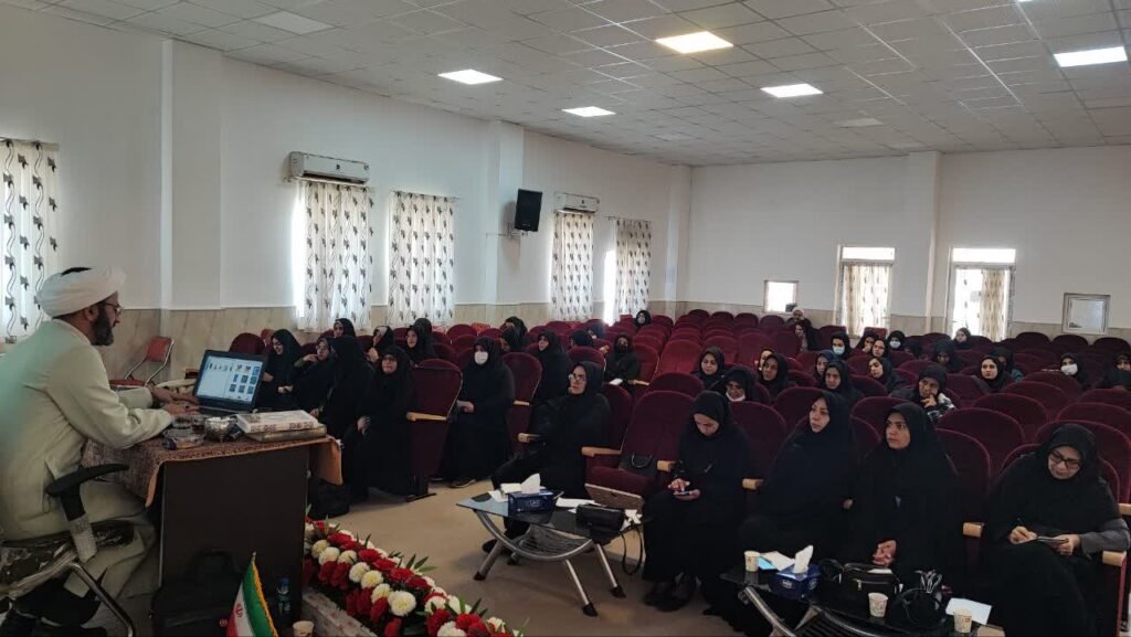 دوره آموزشی نماز یاوران کوچک (نیک) در استان یزد برگزار شد