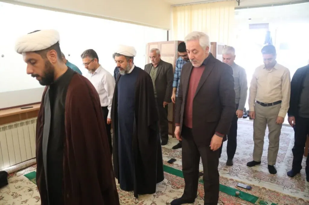 جلسه شورای اقامه نماز شرکت بیمه ایران استان زنجان برگزار شد