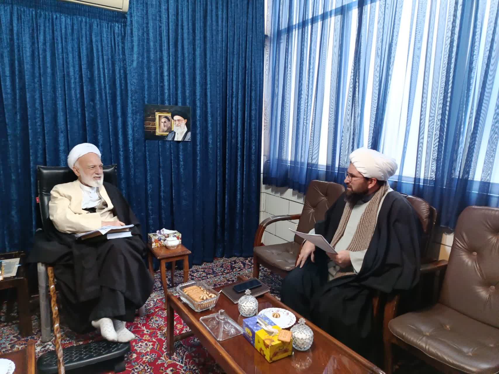 دیدار مدیر ستاد اقامه نماز با نماینده ولی فقیه در استان مرکزی