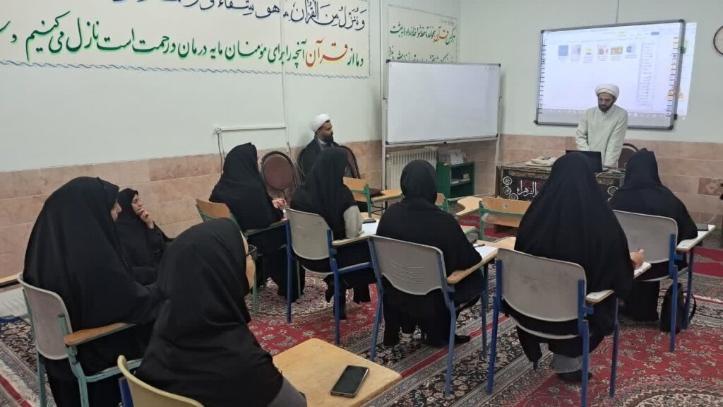 دوره آموزشی نماز یاوران کوچک (نیک) در استان یزد برگزار شد