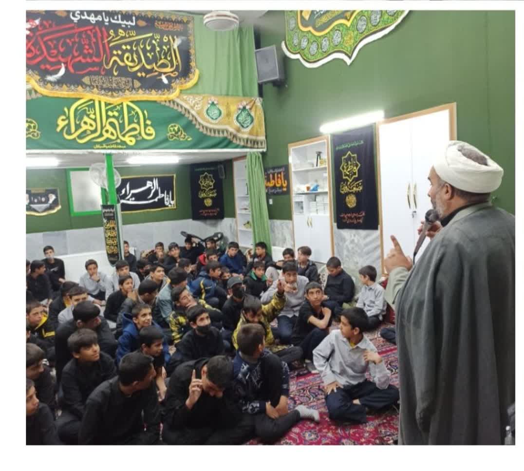 گفتمانهای نماز شناسی ویژه دانش آموزان در مدارس شهرستان درمیان برگزار شد