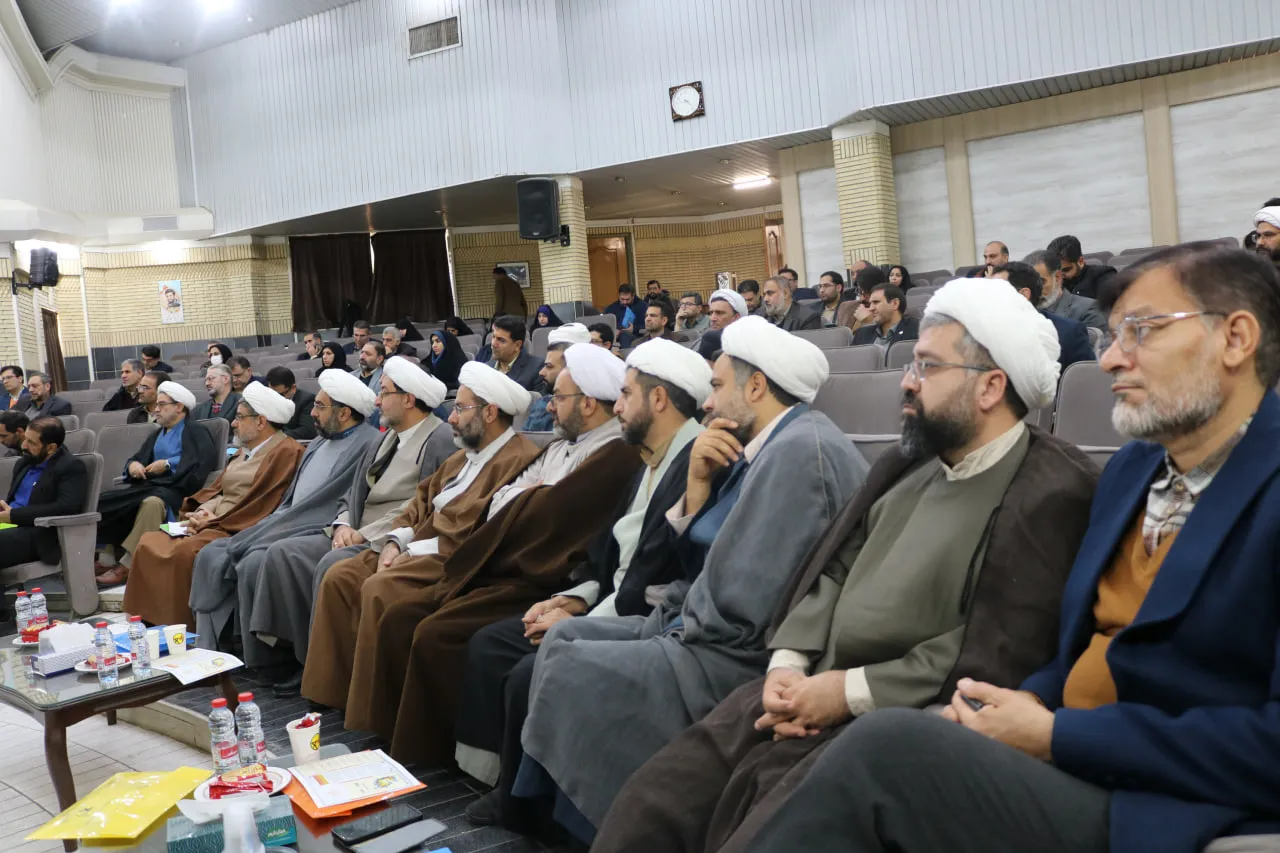 سومین گردهمایی دبیران دستگاه های اجرایی استان اصفهان