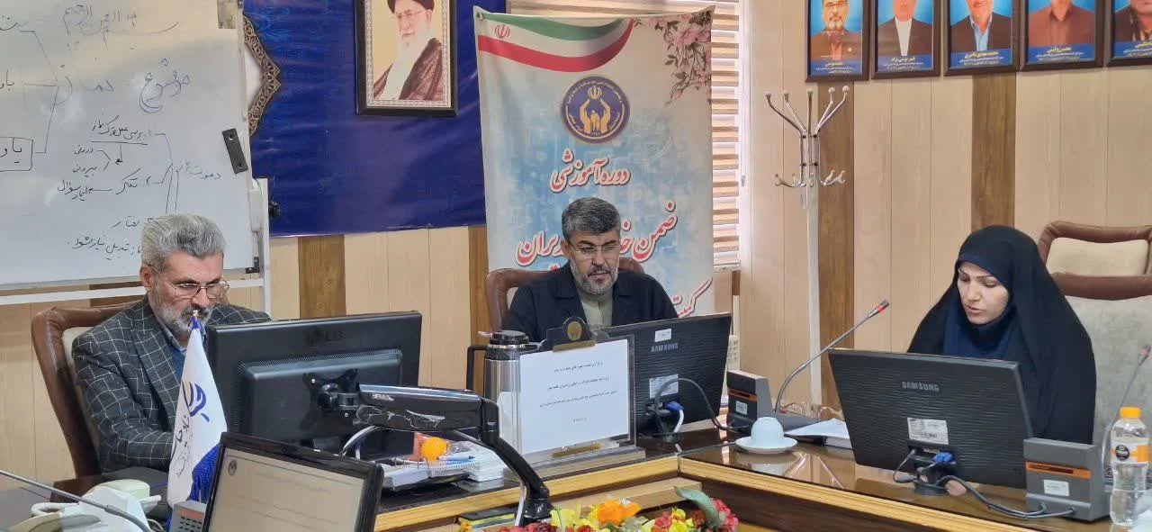 نشست شیوه های دعوت به نماز در کمیته امداد امام خمینی (ره) استان مرکزی