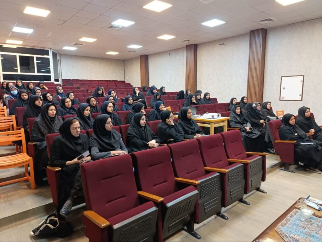 دوره آموزشی نماز یاوران کوچک (نیک) در استان یزد برگزار شد