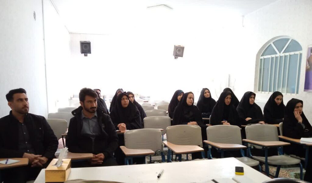 دوره آموزشی نماز یاوران کوچک (نیک) در استان یزد برگزار شد