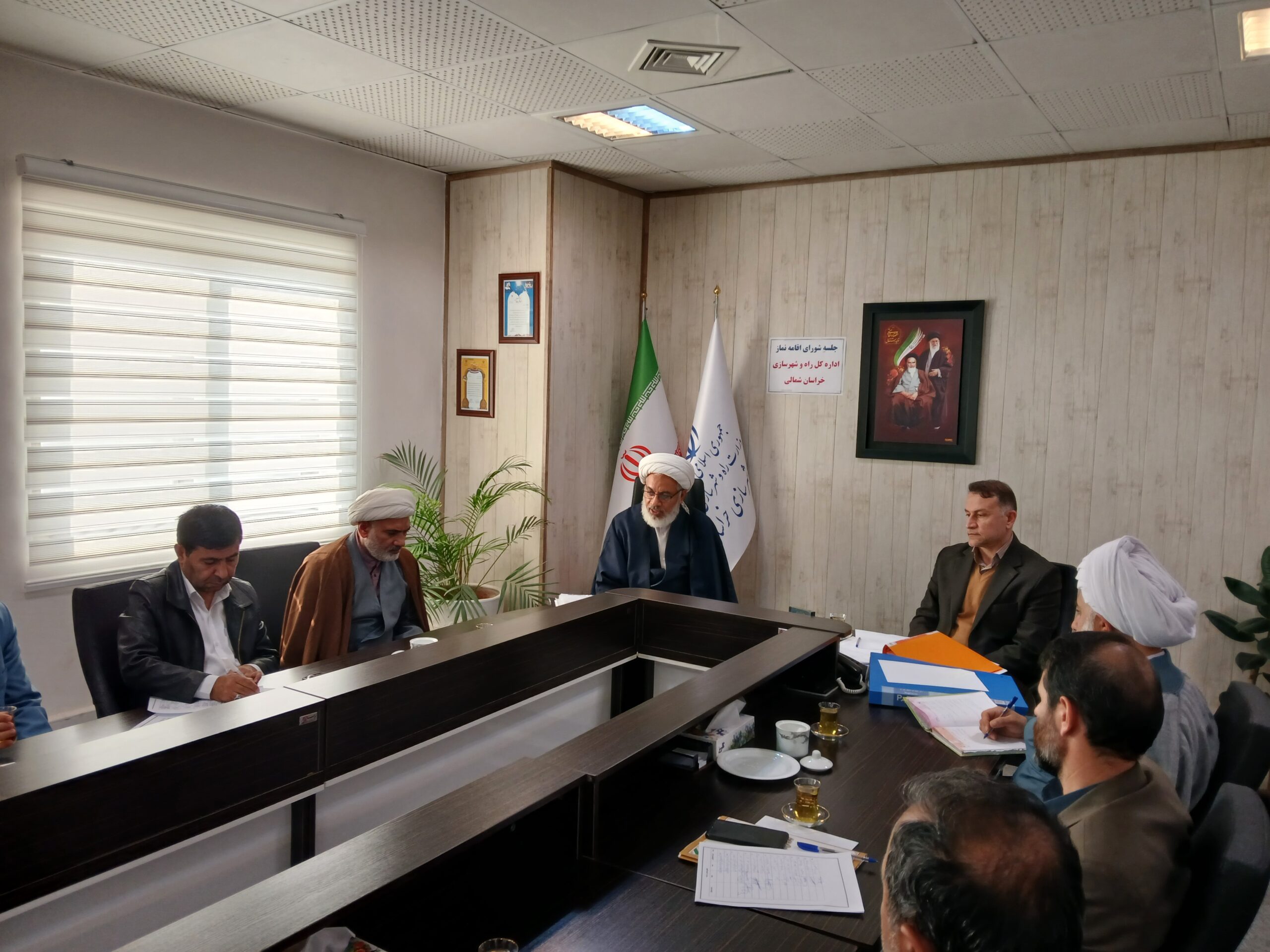 جلسه شورای اقامه نماز راه و شهرسازی