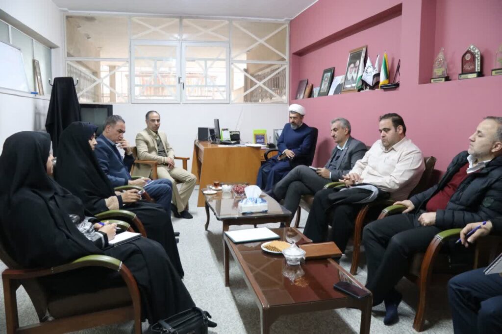 جلسه هم‌اندیشی دبیران اقامه نماز زیر مجموعه وزارت اقتصاد و دارایی در زنجان برگزار شد