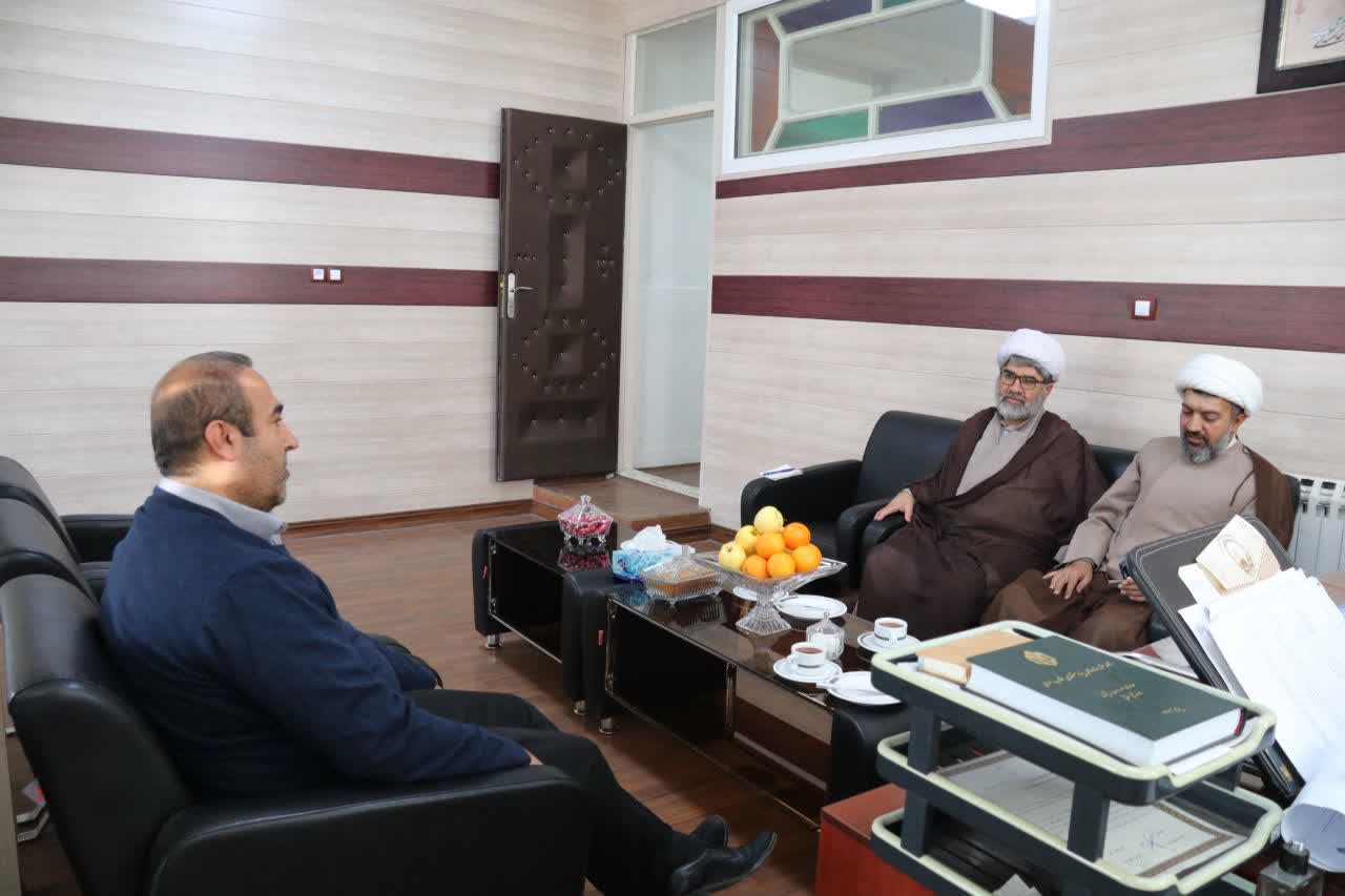 دیدار مدیر ستاد اقامه نماز با مدیر بنیاد مستضعفان زنجان