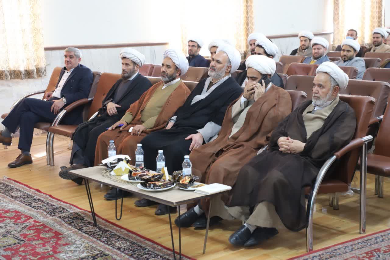 دوره توانمندسازی ائمه جماعات و مربیان مدارس نواحی پنجگانه تبریز