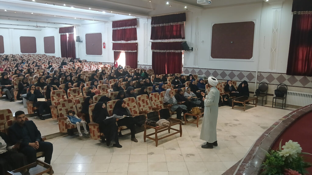 دوره آموزشی نماز یاوران کوچک (نیک) در استان یزد برگزار شد