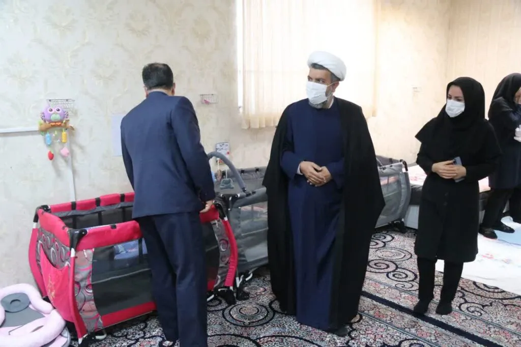 مراسم تجلیل از کارکنان شیرخوارگاه شهید ثمین تاب زنجان برگزار شد