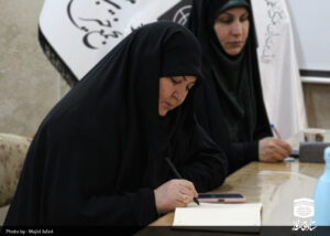 نشست کمیسیون بانوان و خانواده شورای اسلامی شهر قم با ستاد اقامه نماز