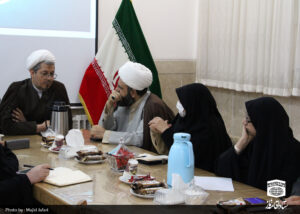 نشست کمیسیون بانوان و خانواده شورای اسلامی شهر قم با ستاد اقامه نماز