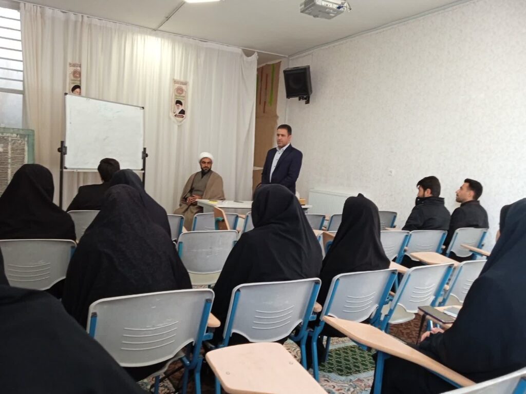 دوره آموزشی نماز یاوران کوچک (نیک) در استان یزد برگزار شد