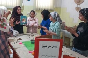 کودکان شرکتکننده در پویش ملی تسبیح در کانون پرورش فکری لرستان