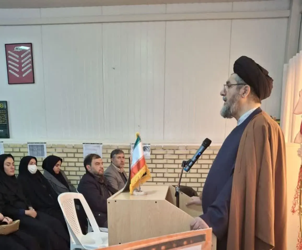 نشست نماز ویژه مادران مدرسه دانش ۲ شهرستان میانه