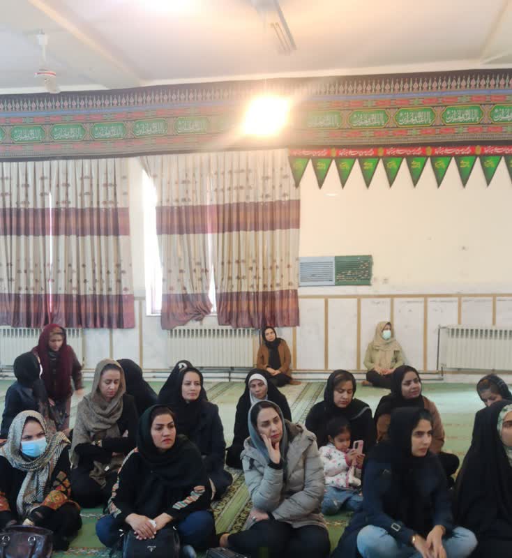 برگزاری نشست مهارت های دعوت فرزندان به نماز ویژه مادران دانش آموزان