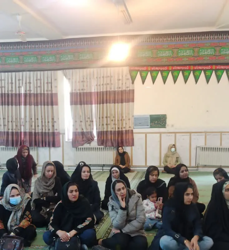 برگزاری نشست مهارت های دعوت فرزندان به نماز ویژه مادران دانش آموزان