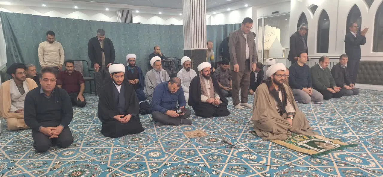 نشست شیوه های دعوت به نماز در کمیته امداد امام خمینی (ره) استان مرکزی