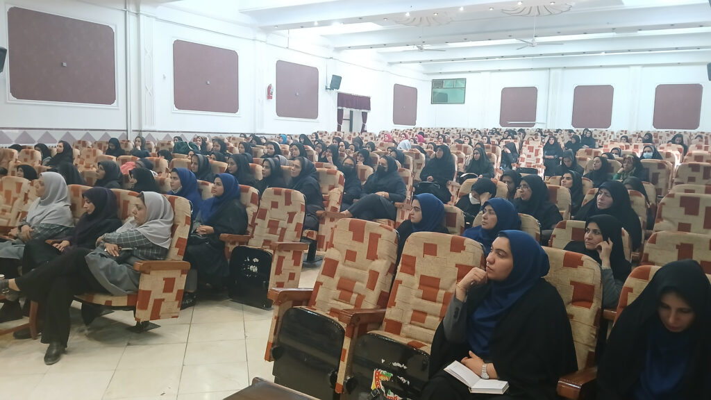 دوره آموزشی نماز یاوران کوچک (نیک) در استان یزد برگزار شد