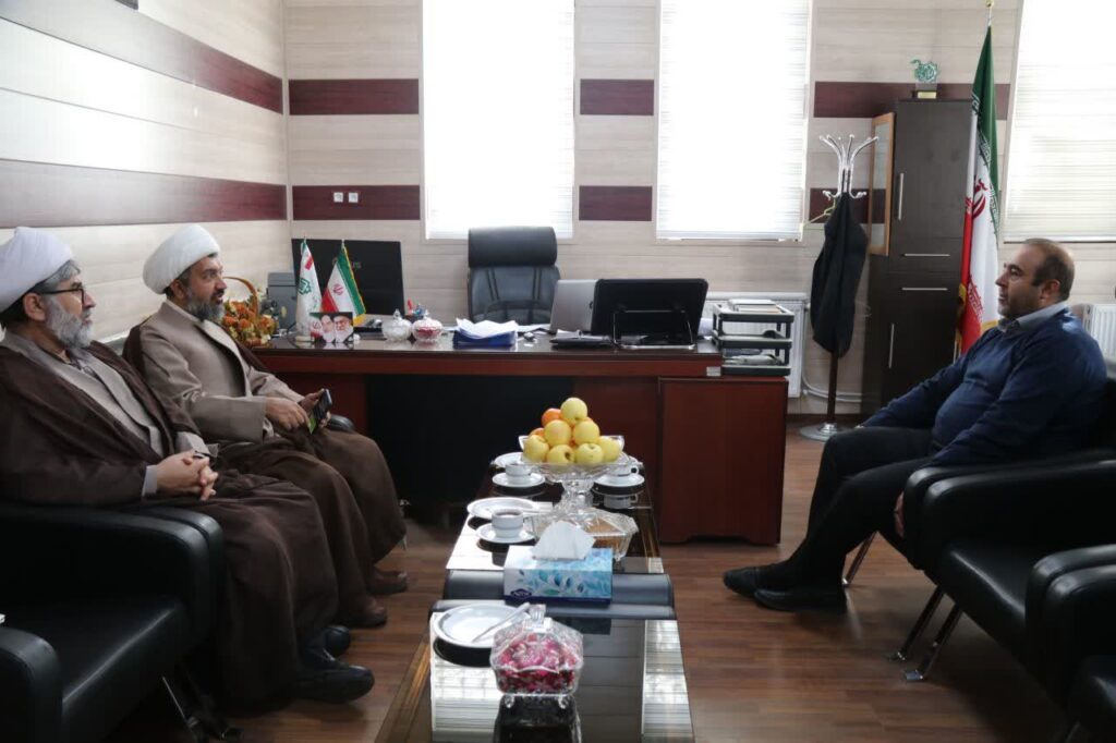دیدار مدیر ستاد اقامه نماز با مدیر بنیاد مستضعفان زنجان
